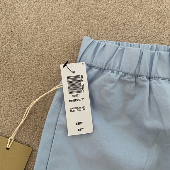 ARITZIA Blue Breeze Short Size XS - Picture 2 of 3